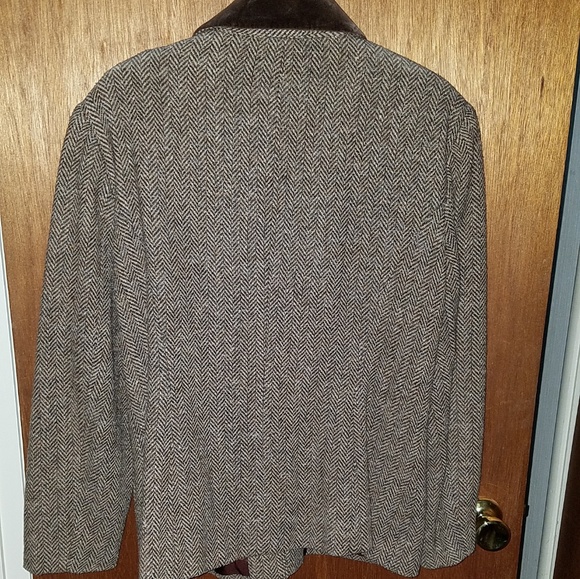 Jacket - Picture 2 of 3